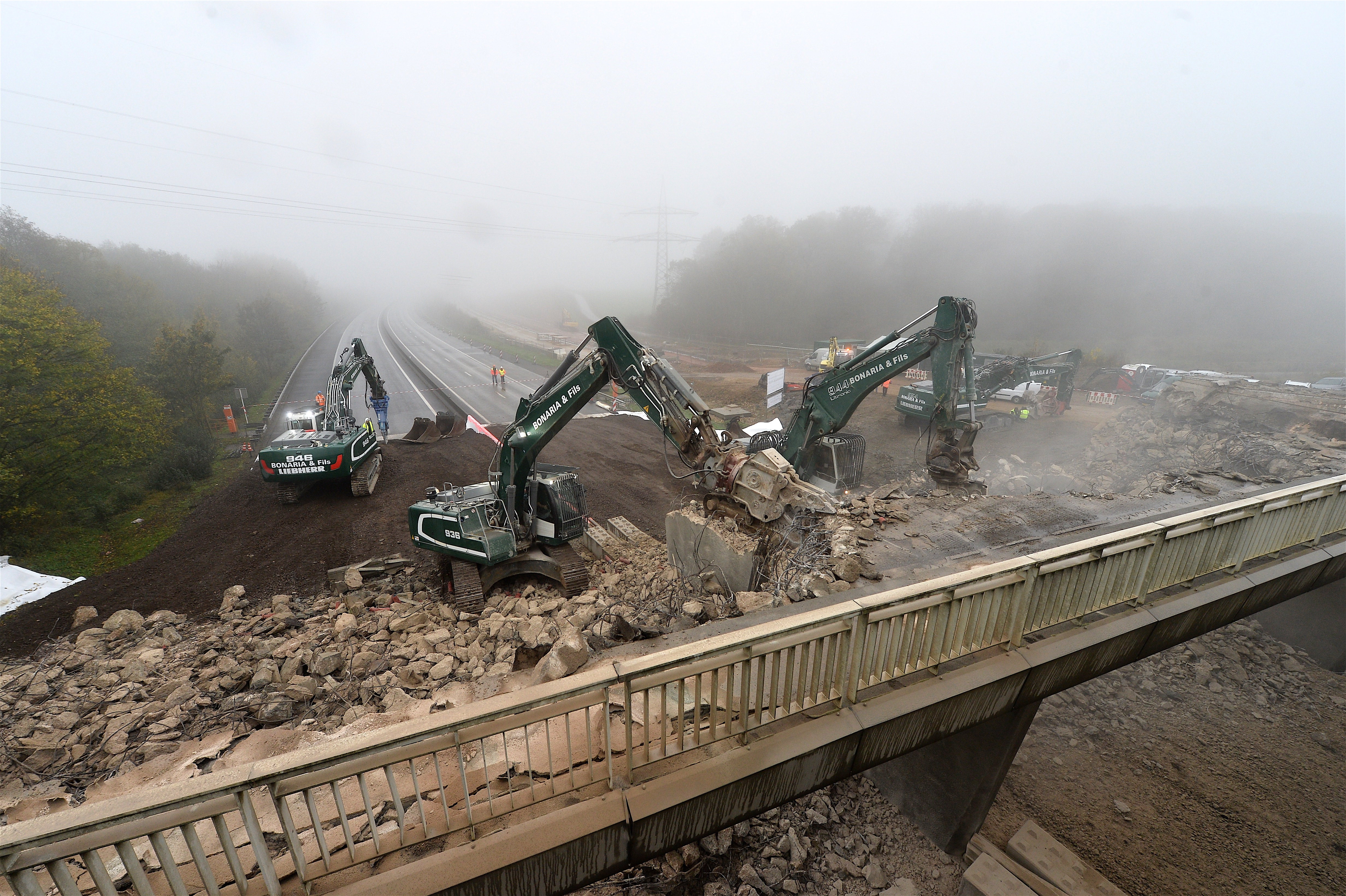 Travaux de démolition du pont sur l’A3 entre Kockelscheuer et B