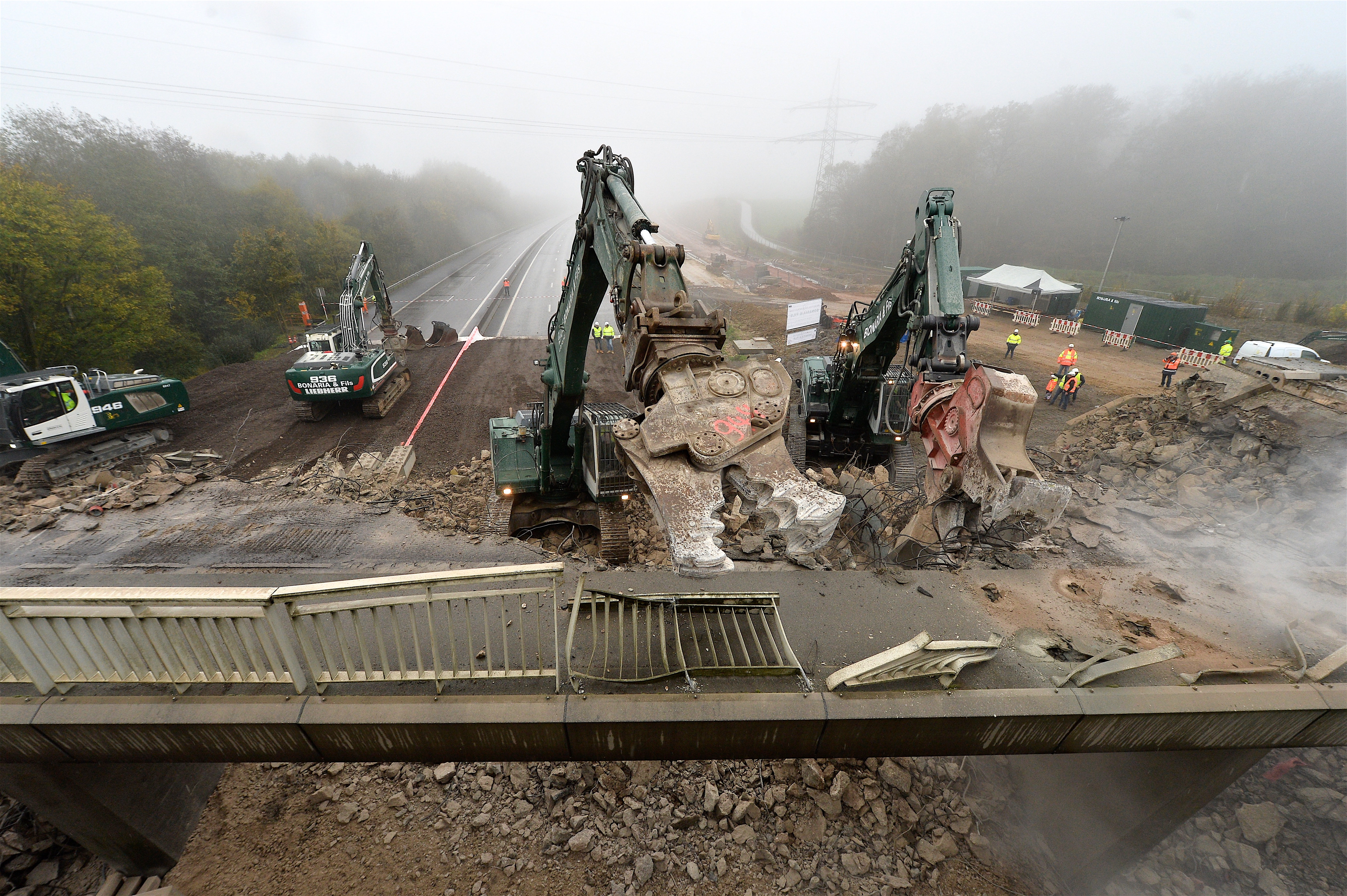 Travaux de démolition du pont sur l’A3 entre Kockelscheuer et B