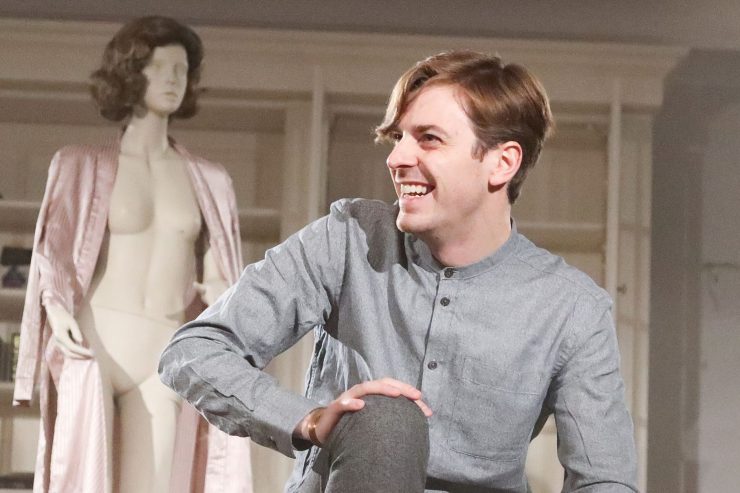 Wasserschlachten und Marlon Brando: „Every Brilliant Thing“ von der Volleksbühn befasst sich mit Depressionen