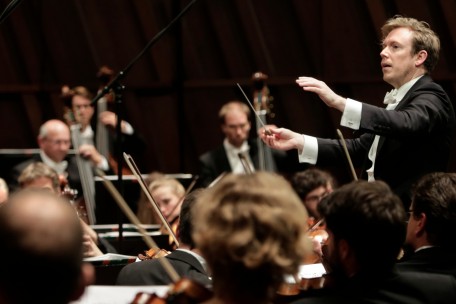 Alain spannt den Bogen: Symphonische Klangpracht aus Pittsburgh und München