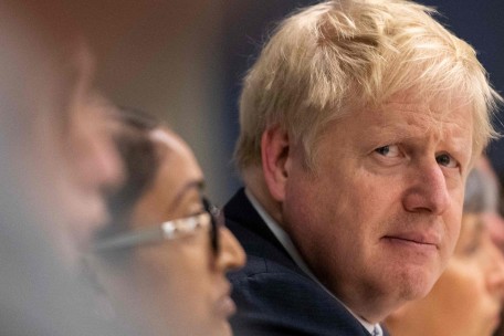 Sorry und kein No-Deal: Johnson setzt im Brexit-Streit auf Mäßigung