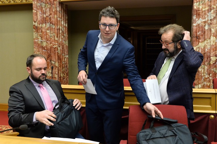 Parteien / ADR und Piraten lösen ihre „groupe technique“ im Parlament auf