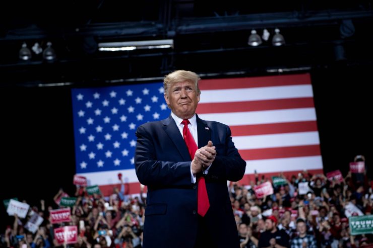 USA / Wie Trump aus dem „Impeachment-Krieg“ politisch Kapital schlagen will