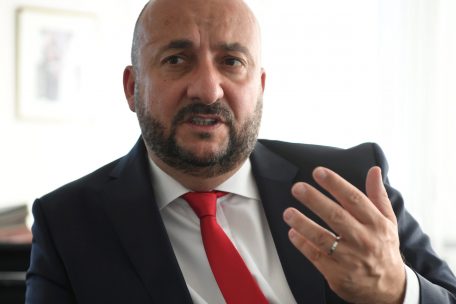 Ministerium bestätigt / Schneider nennt am Montag den Zeitpunkt seines Rückzugs