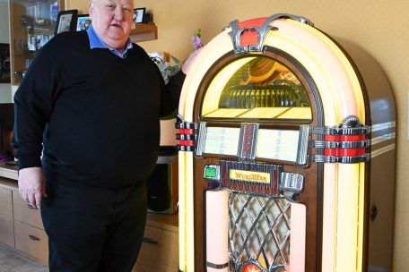 Jean Hansen aus Esch. Seit seiner Pensionierung widmet er seinen Enkelkindern viel Zeit. Früher hat er in der Technischen Kontrollstation in Esch gearbeitet.