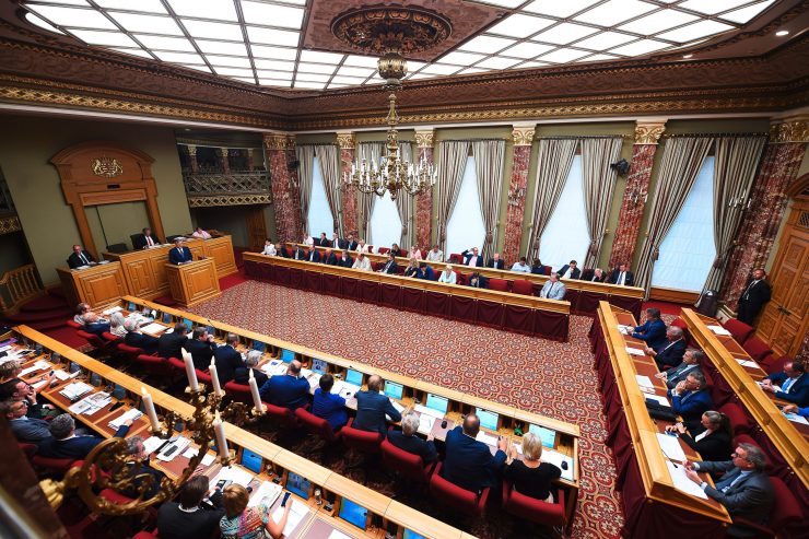 Kein Hackerangriff / Chamber-App verschickt fälschlicherweise interne Push-Tests 