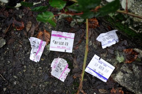 Parktickets findet der junge Vater ebenfalls unz&auml;hlige