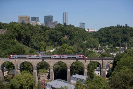 Umfrage / Viele Luxemburger lässt die Arbeit auch in der Freizeit nicht los