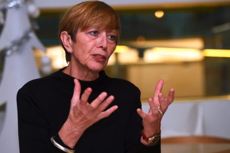 Portrait / Simone Beck: Toute une histoire