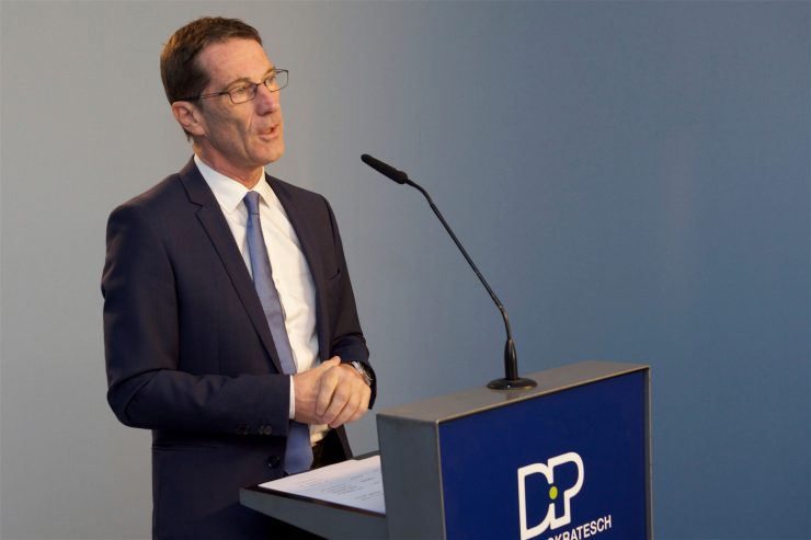 DP-Fraktionschef / Eugène Berger liegt auf der Intensivstation 