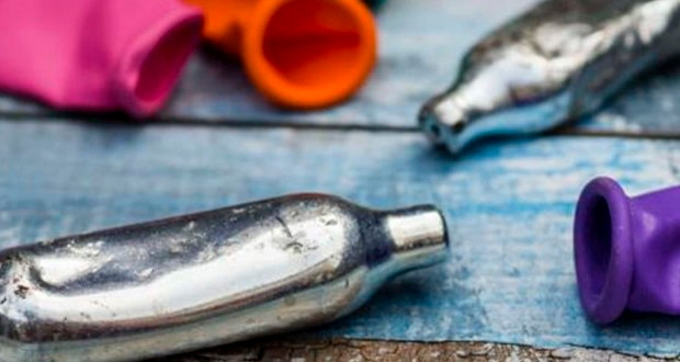 Drogen / Ausgelacht: Dänemark verbietet den Verkauf von N2O an Jugendliche