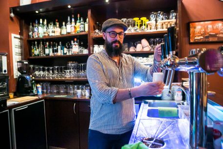 Luxemburgensia / Nuau kuck äs: Zu Eechternoach hoat de Café „Philosoff“ nees op!