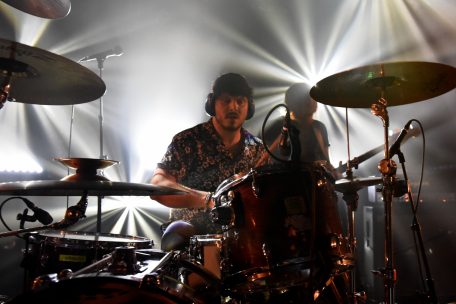 Alternative Rock / Beats am Blutt, Melodien am Ouer: Mutiny on the Bounty spillt ee fantastesche Concert an de Rotondes