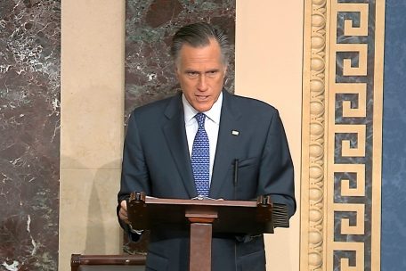 Impeachment / Trump attackiert Romney mit Video: „Geheimagent“ der Demokraten