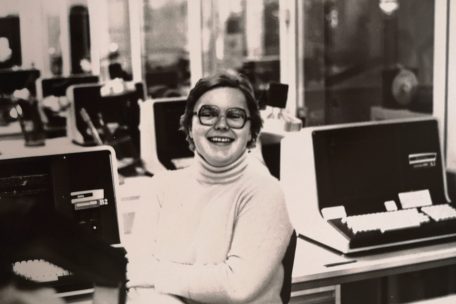 Gaby in ihren ersten Jahren beim Tageblatt. Damals arbeitet sie in einem Team von 16 Schreibkräften.