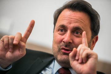 Editorial / Der Bulldozer: Wie Xavier Bettel das Kommunikationsduell mit dem Hof gewonnen hat