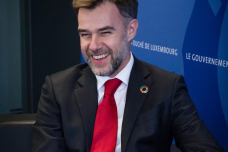 Der neue Wirtschaftsminister hofft, mit der Weltraumbranche bald per du zu sein