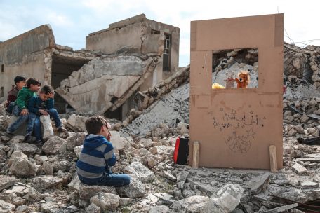 Untersuchung / 415 Millionen Kinder weltweit wachsen in Konfliktgebieten auf