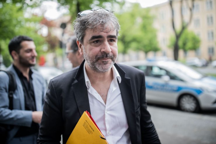Pressefreiheit / Türkische Ankläger fordern mehr als 15 Jahre Haft für Journalist Deniz Yücel