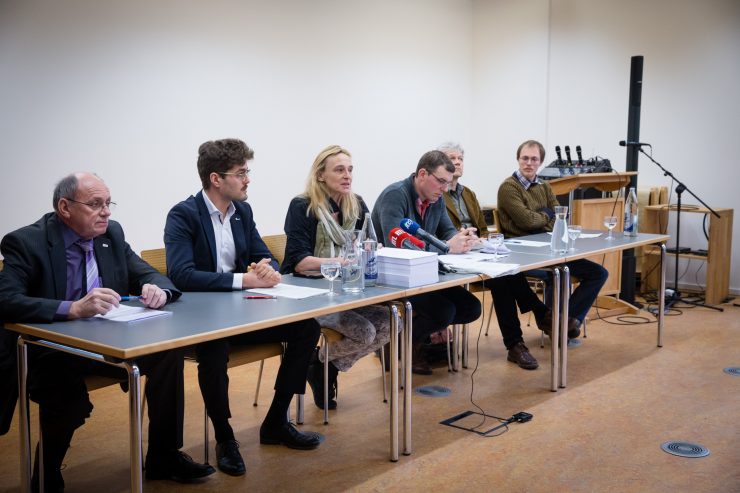 Plattform Stop TTIP & CETA / Parlament soll Zustimmung verweigern