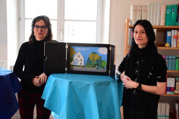 Pädagogik / Illustratorin und Bibliotheksleiterin stellen Kinderbuch der Escher Bibliothek vor