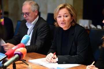 Virus-Pandemie / Zweiter Test bestätigt: Das Coronavirus ist in Luxemburg angekommen