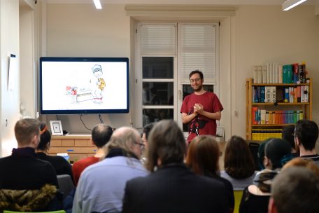 Der Vortrag über Comics vom Zeichner und Illustrator Andy Genen kam gut beim Publikum an
