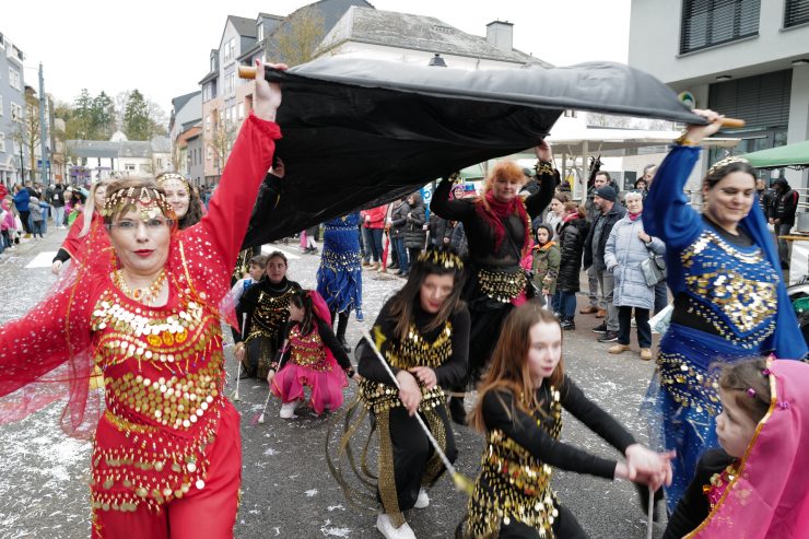 Karneval / Kayl feiert eine „Kanner-Kavalkad“ für Groß und Klein