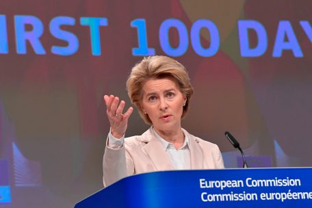 Grenzkrise / Von der Leyen warnt die Türkei – und ermahnt Griechenland