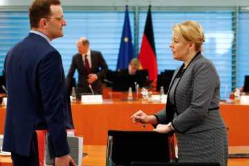 Deutschland / Bundesregierung beschließt beispielloses Hilfspaket in Coronakrise