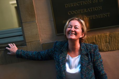 Das Foto, das im vergangenen September über dem Text stand: Unsere Fotografin Isabella Finzi traf die Ministerin damals am frühen Morgen vor dem Kooperationsministerium&nbsp;