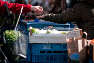Zahlen in Corona-Zeiten / Bargeld abgelehnt – Polizei eingeschaltet