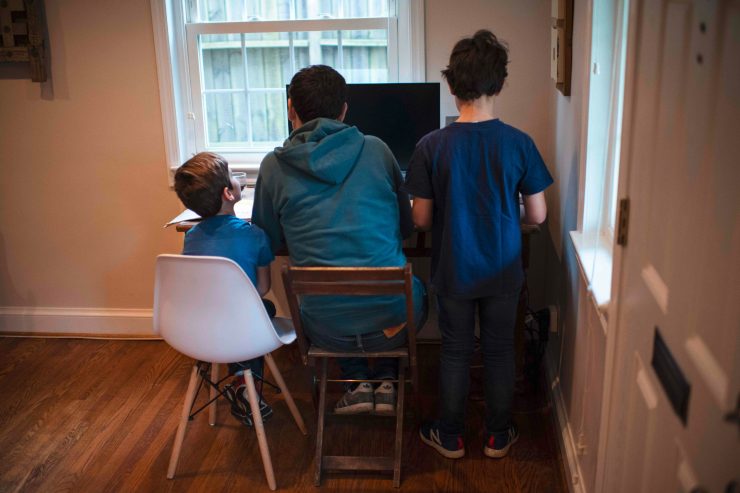 Homeschooling / Genervt oder gelassen: Wie Schüler und Eltern mit der Ausnahmesituation umgehen