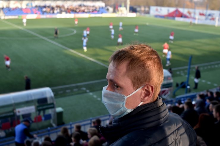 Weißrussland / Traktorfahren gegen Coronavirus