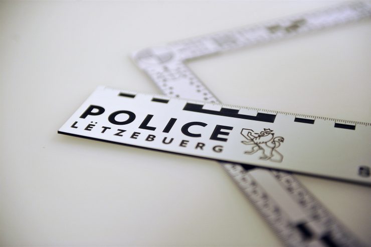 Polizei / Betrunkener torkelt mit Gewehr über die Straße in Howald