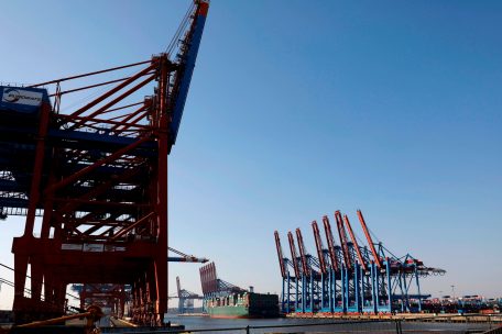 Deutschland / Wirtschaftsforscher erwarten für 2020 ein Minus von 4,2 Prozent