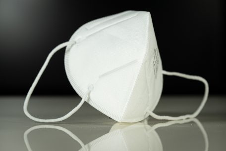 Atemschutzmasken mit FFP-Bezeichnung bieten mehr Schutz, sind aber auch teurer als herkömmliche chirurgische Masken