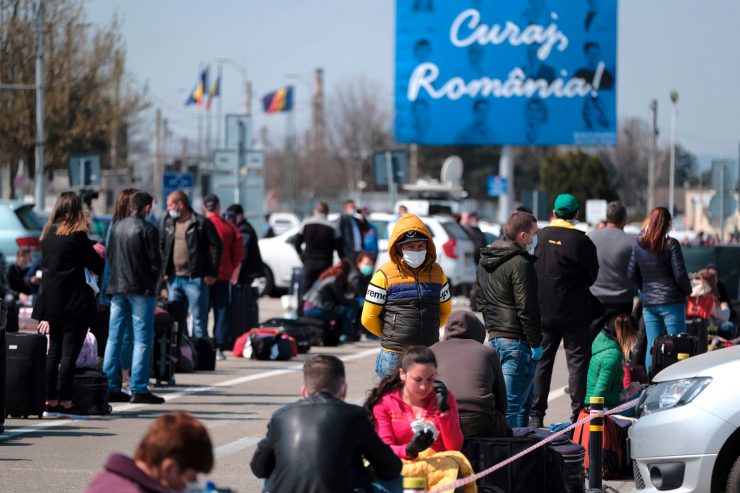 Rumänien / Opposition will Entsendung von Erntehelfern nach Deutschland untersuchen lassen