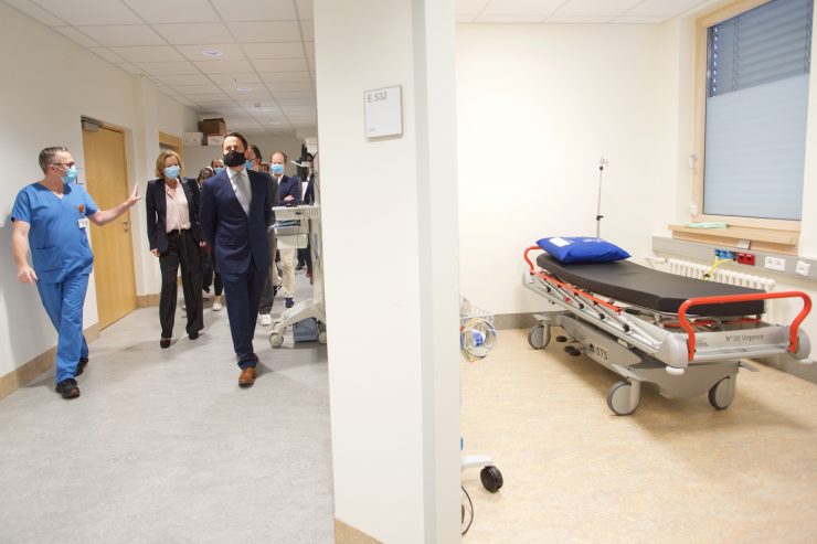 Hôpitaux Robert Schuman / Xavier Bettel und Paulette Lenert zu Besuch im Krankenhaus auf Kirchberg