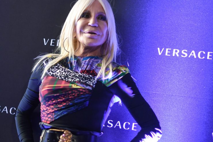 Kopf des Tages / Exzesse und Erfolge – Donatella Versace wird 65