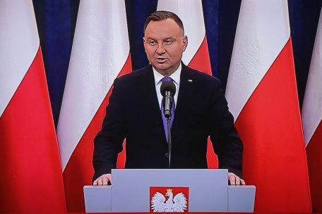 Polen / Regierung glaubt plötzlich selbst nicht mehr an eine Präsidentenwahl am Sonntag