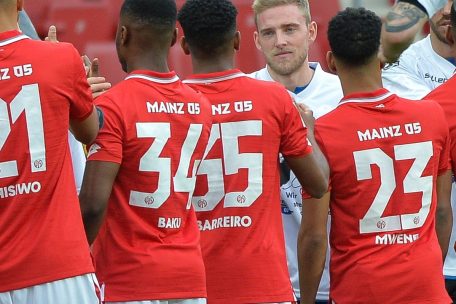 Bundesliga-Start / Quarantäne-Quartiere und Mannschaftstraining