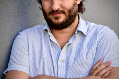 &bdquo;Op Dauer n&auml;ischt maachen ass just schlechte politesche W&euml;llen&ldquo; (Ian De Toffoli, Auteur, Editeur, President vun der Federatioun vun den Editeuren, Proff)