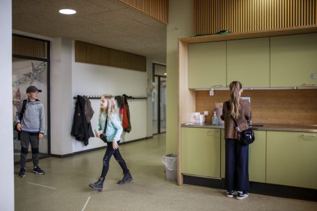 In den Schulgeb&auml;uden musste vieles umgebaut und neu gedacht werden, um die Hygiene-Anforderungen zu erf&uuml;llen&nbsp;