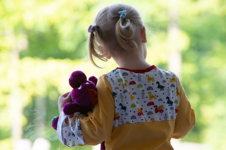 Leitfaden / Den Kindern die Angst nehmen: So soll der Grundschulbesuch sicher werden