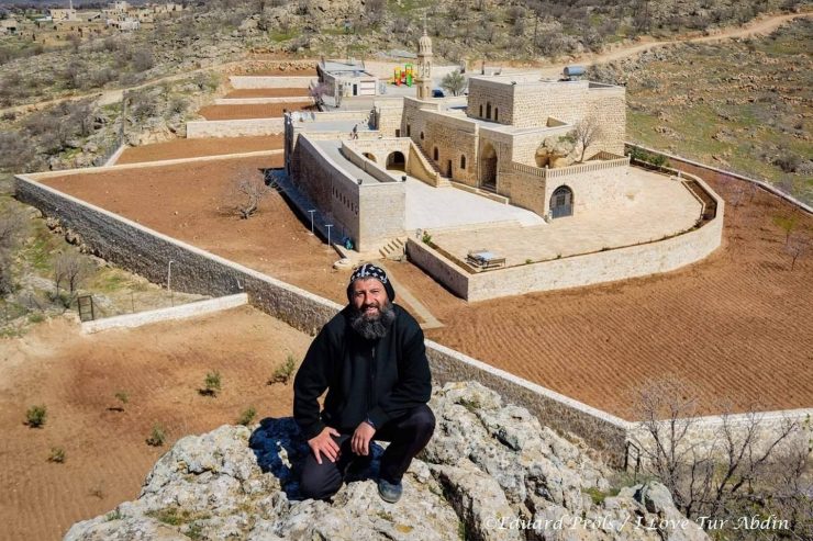 Türkei / Die letzten Christen Südostanatoliens trotzen Krisen, Not und Repression