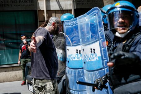 In der Corona-Krise / Italiens Faschisten rühren sich – und rücken das rechte Lager noch weiter nach rechts