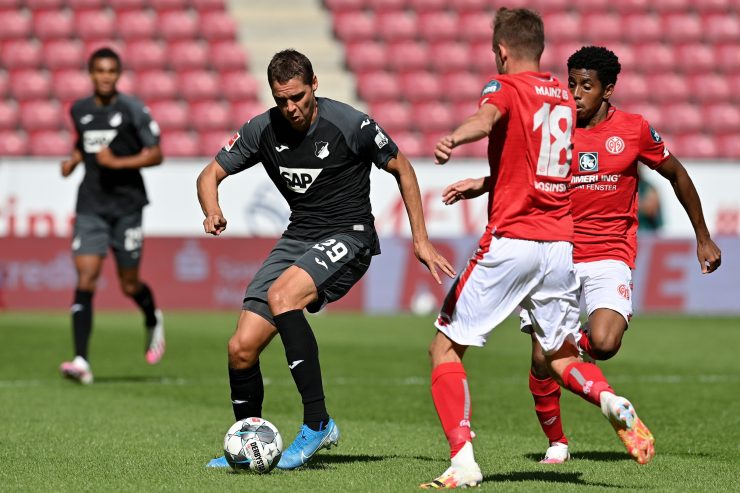 Bundesliga / Barreiro und Carlson müssen weiter zittern, Jans erlebt das Paderborn-Debakel als Zuschauer