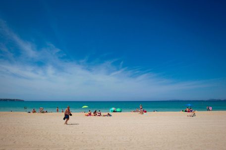 Versuchslabor Mallorca / 11.000 Deutsche Urlauber sollen ab dem 15. Juni Corona-Regeln testen