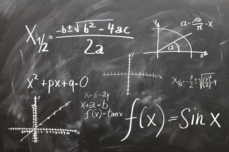 Carte blanche / Les mathématiques, un grand défi de cette pandémie